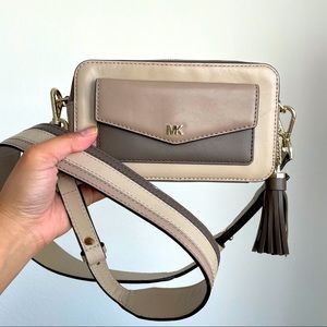 Michael Kors Crossbody Wallet Camera Bag